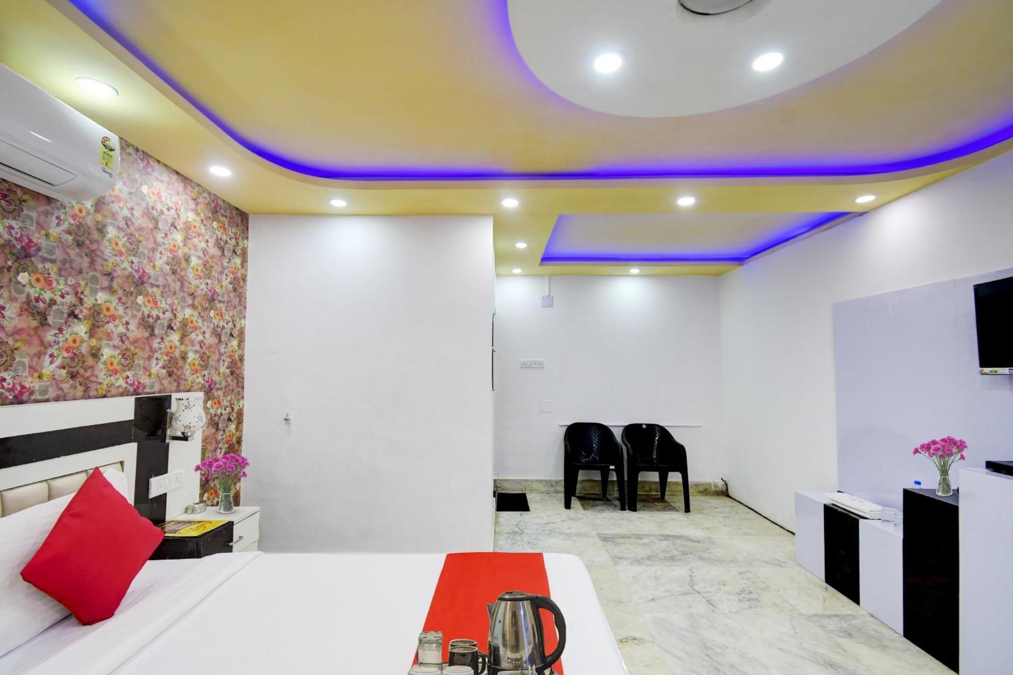 Hotel O The Nest Inn Near Acropolis Mall Jadabpur ภายนอก รูปภาพ