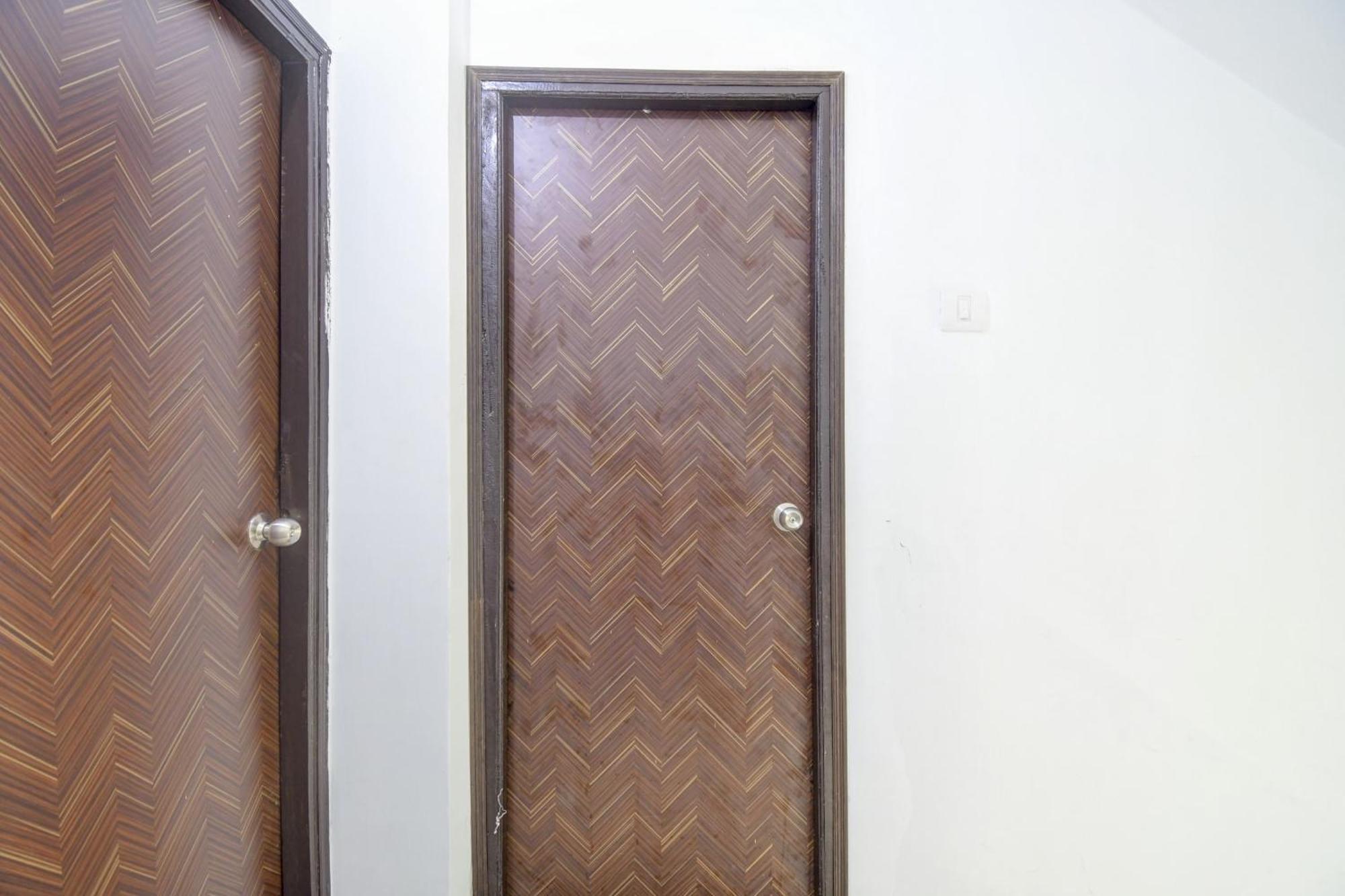 Hotel O The Nest Inn Near Acropolis Mall Jadabpur ภายนอก รูปภาพ